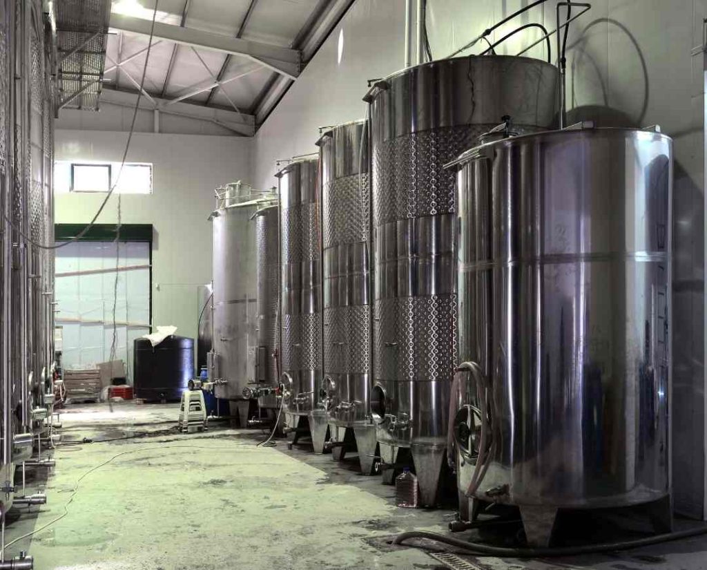 bodega-cubas-acero
