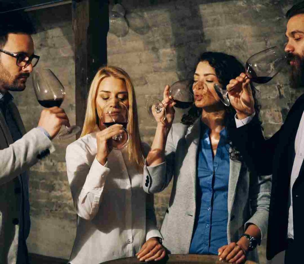 catando-vino-para-elegir