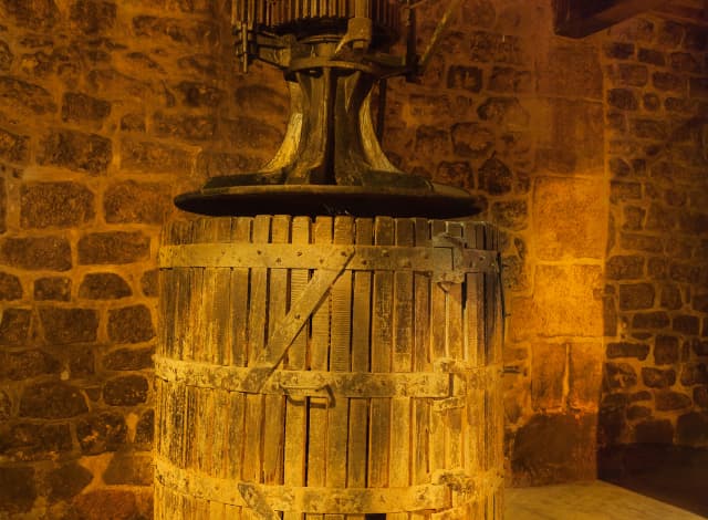 prensa-vintage-de-vino